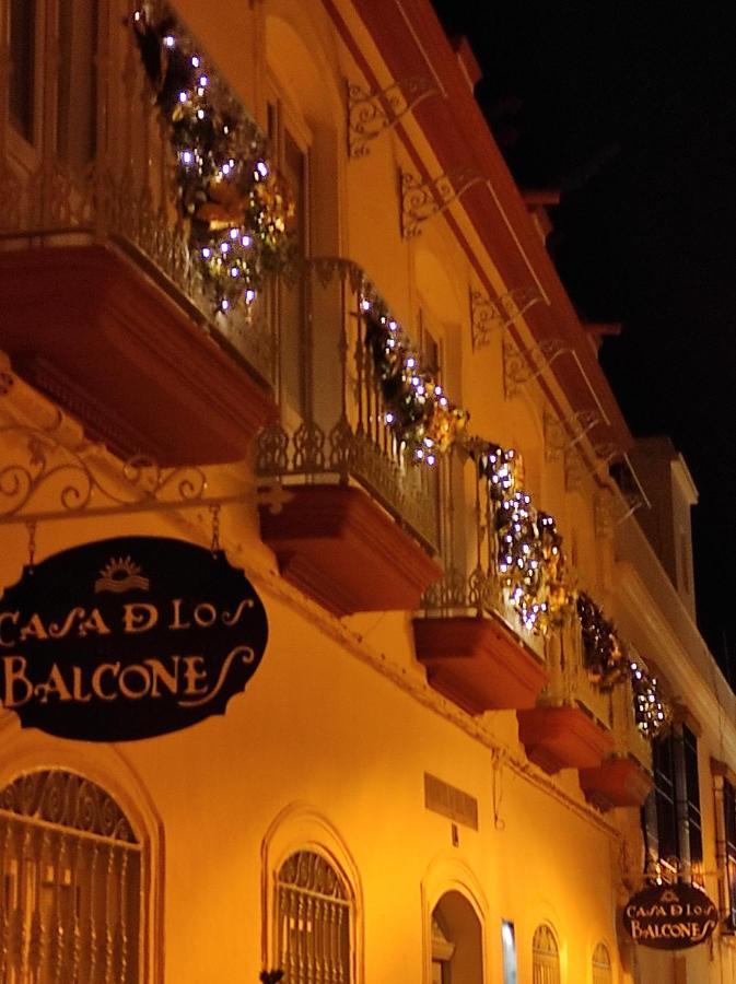 Apartamentos Turisticos Casa De Los Balcones Chipiona Bagian luar foto